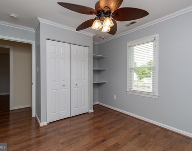 1036 Hyde Park Drive - Photo Thumbnail 14