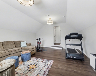 6002 Stone Valley Way - Photo Thumbnail 13