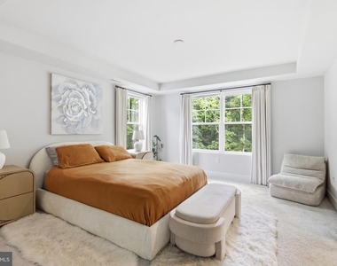 6815 Winterhill Ln - Photo Thumbnail 19