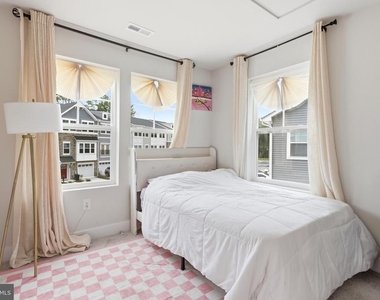 6815 Winterhill Ln - Photo Thumbnail 26