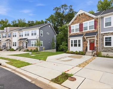 6815 Winterhill Ln - Photo Thumbnail 1