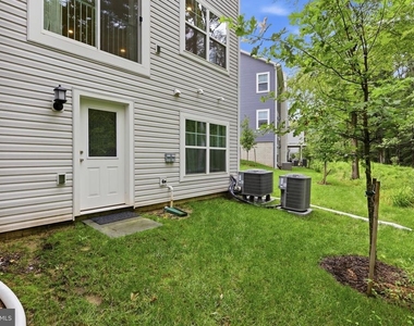 6815 Winterhill Ln - Photo Thumbnail 39
