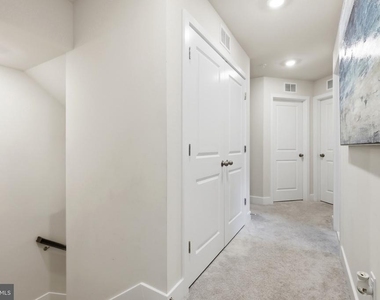 6815 Winterhill Ln - Photo Thumbnail 18