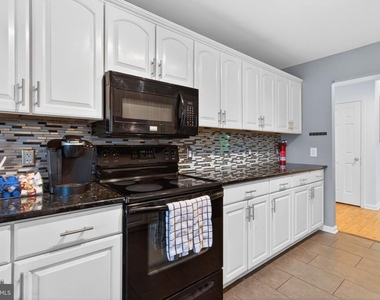 3 Tall Oaks Court - Photo Thumbnail 18