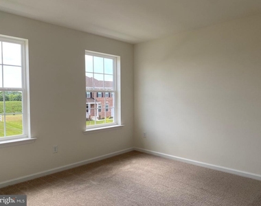 2444 W Palladio Place - Photo Thumbnail 16
