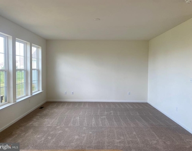 2444 W Palladio Place - Photo Thumbnail 9
