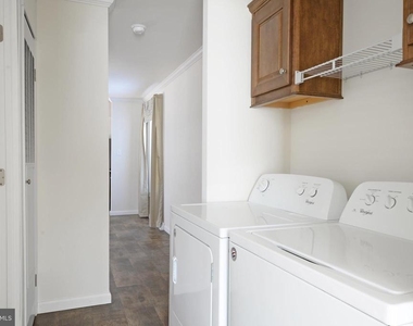 42 Edgewater Drive - Photo Thumbnail 12