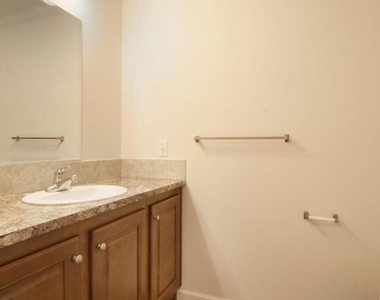 42 Edgewater Drive - Photo Thumbnail 4