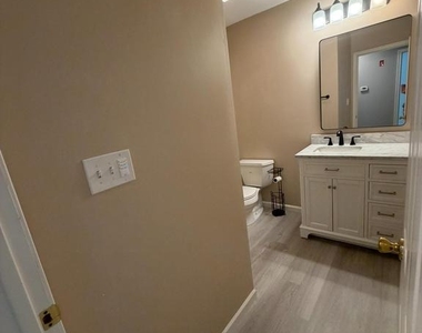 172 Abigail Lane - Photo Thumbnail 9