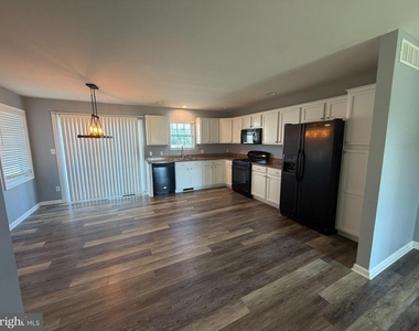 172 Abigail Lane - Photo Thumbnail 3