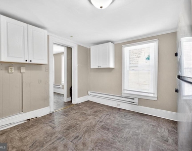 40 S Governors Avenue - Photo Thumbnail 17