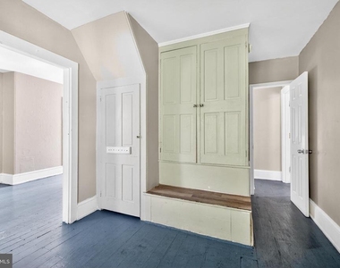 40 S Governors Avenue - Photo Thumbnail 6
