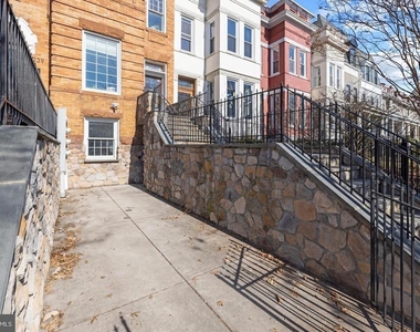 1237 Kenyon Street Nw - Photo Thumbnail 2
