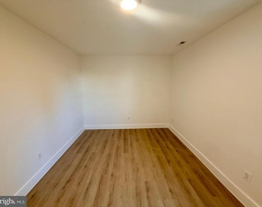 2920 8th Street Ne - Photo Thumbnail 12