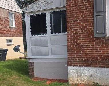 157 Chesapeake Street Sw - Photo Thumbnail 2