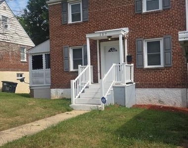 157 Chesapeake Street Sw - Photo Thumbnail 6
