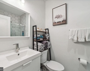 731 Fairmont Street Nw - Photo Thumbnail 10