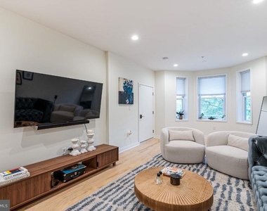 731 Fairmont Street Nw - Photo Thumbnail 3