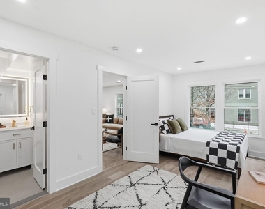 1355 Longfellow Street Nw - Photo Thumbnail 23
