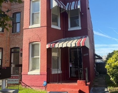 1249 Morse Street Ne - Photo Thumbnail 1