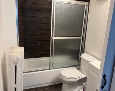 1249 Morse Street Ne - Photo Thumbnail 16