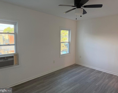 1249 Morse Street Ne - Photo Thumbnail 30