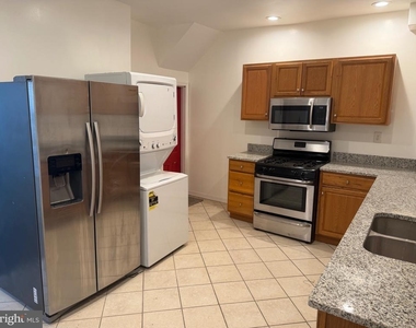 1249 Morse Street Ne - Photo Thumbnail 9