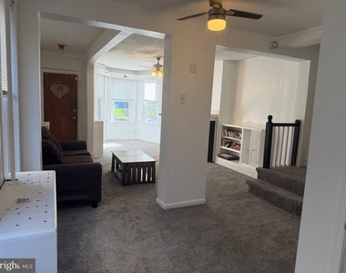 1249 Morse Street Ne - Photo Thumbnail 6