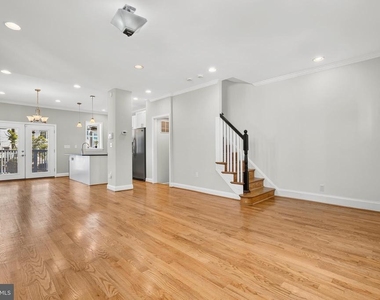 743 Madison Street Nw - Photo Thumbnail 5