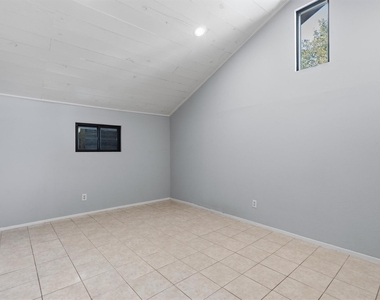 2204 Santa Rita St - Photo Thumbnail 18
