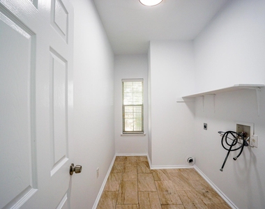 801 Cisco Valley Cv - Photo Thumbnail 10