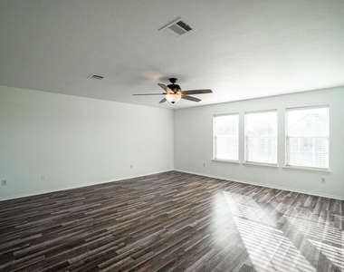 801 Cisco Valley Cv - Photo Thumbnail 22