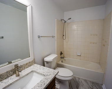 801 Cisco Valley Cv - Photo Thumbnail 19