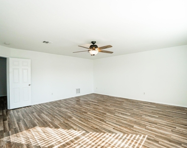 801 Cisco Valley Cv - Photo Thumbnail 16
