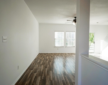 801 Cisco Valley Cv - Photo Thumbnail 2