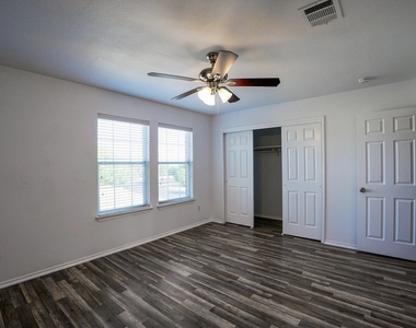801 Cisco Valley Cv - Photo Thumbnail 18