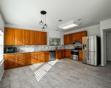 801 Cisco Valley Cv - Photo Thumbnail 7