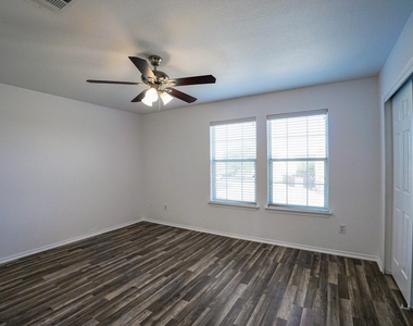 801 Cisco Valley Cv - Photo Thumbnail 17