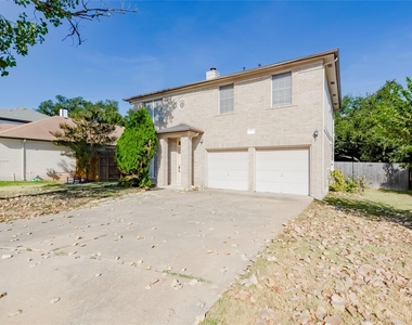 8116 Forest Heights Ln - Photo Thumbnail 2