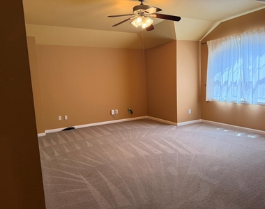 1812 Montana Sky Dr - Photo Thumbnail 17