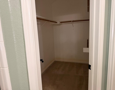 1812 Montana Sky Dr - Photo Thumbnail 12