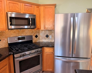 1812 Montana Sky Dr - Photo Thumbnail 4