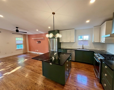 1211 E 2nd St - Photo Thumbnail 25