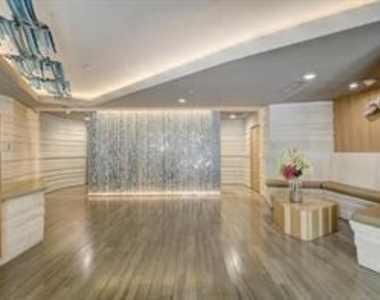 300 Bowie St - Photo Thumbnail 2