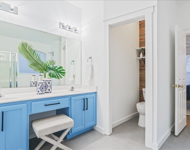 712 Arrowood Pl - Photo Thumbnail 18
