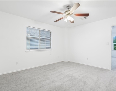 712 Arrowood Pl - Photo Thumbnail 23