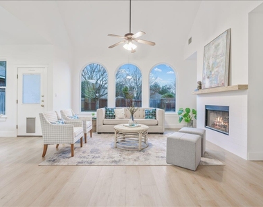 712 Arrowood Pl - Photo Thumbnail 12