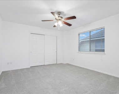 712 Arrowood Pl - Photo Thumbnail 22