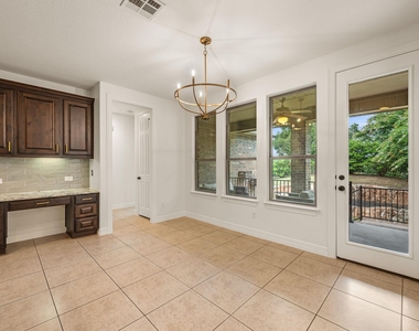 2201 Quarry Loop - Photo Thumbnail 12