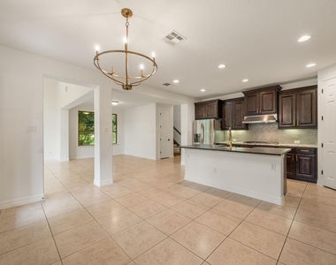 2201 Quarry Loop - Photo Thumbnail 13